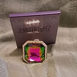 Jennifer Lopez ring